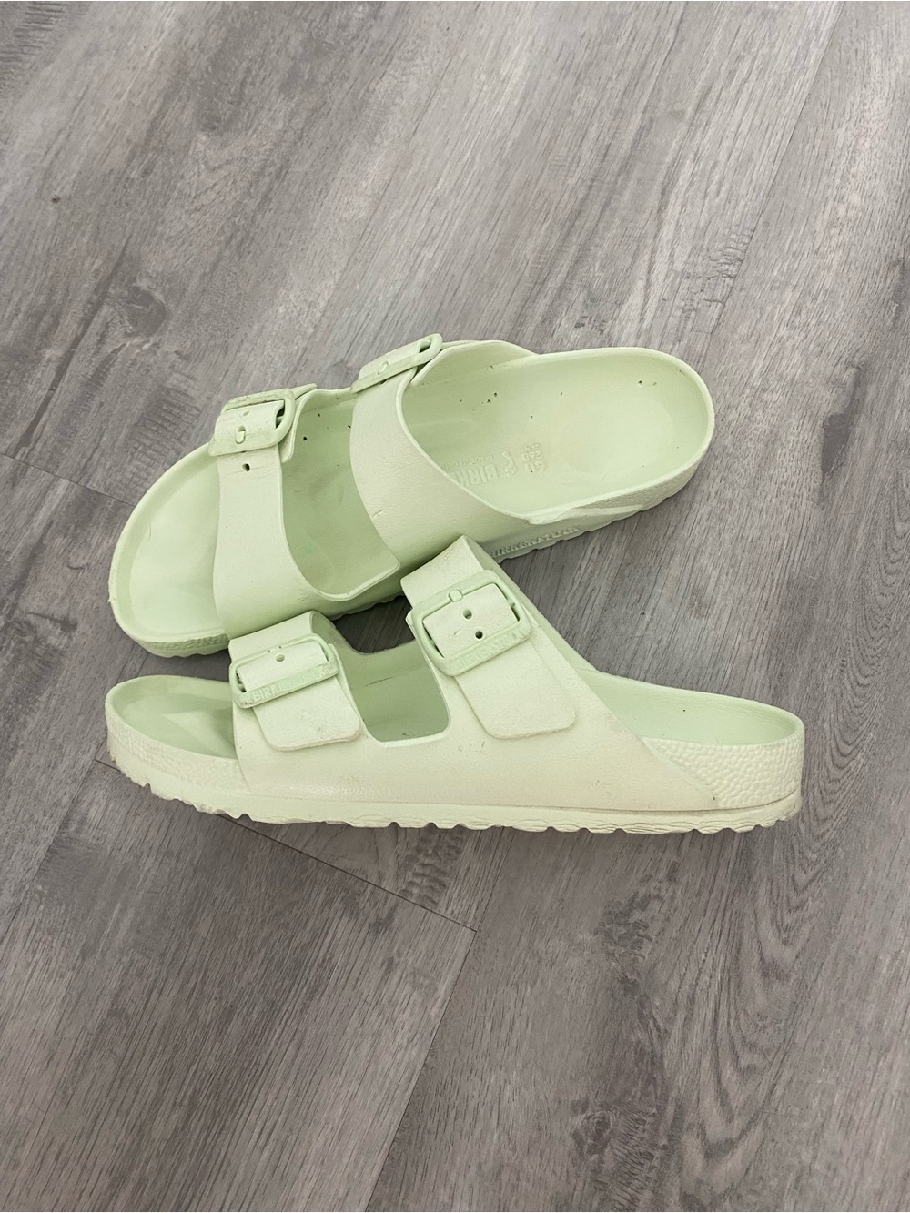 Birkenstock Faded Lime slide sandal size 9/40 - Picture 4 of 4